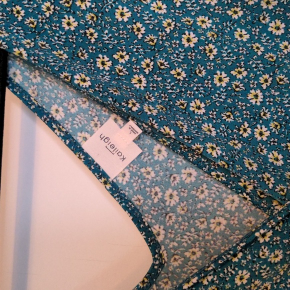 Kaileigh Daisy dress - Picture 2 of 3